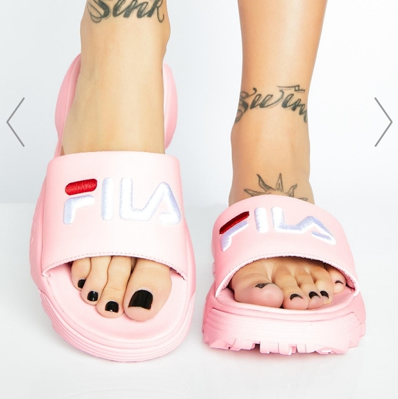 F I L A Disruptor Bold Slides Pink Sandals NWB - Picture 3 of 10